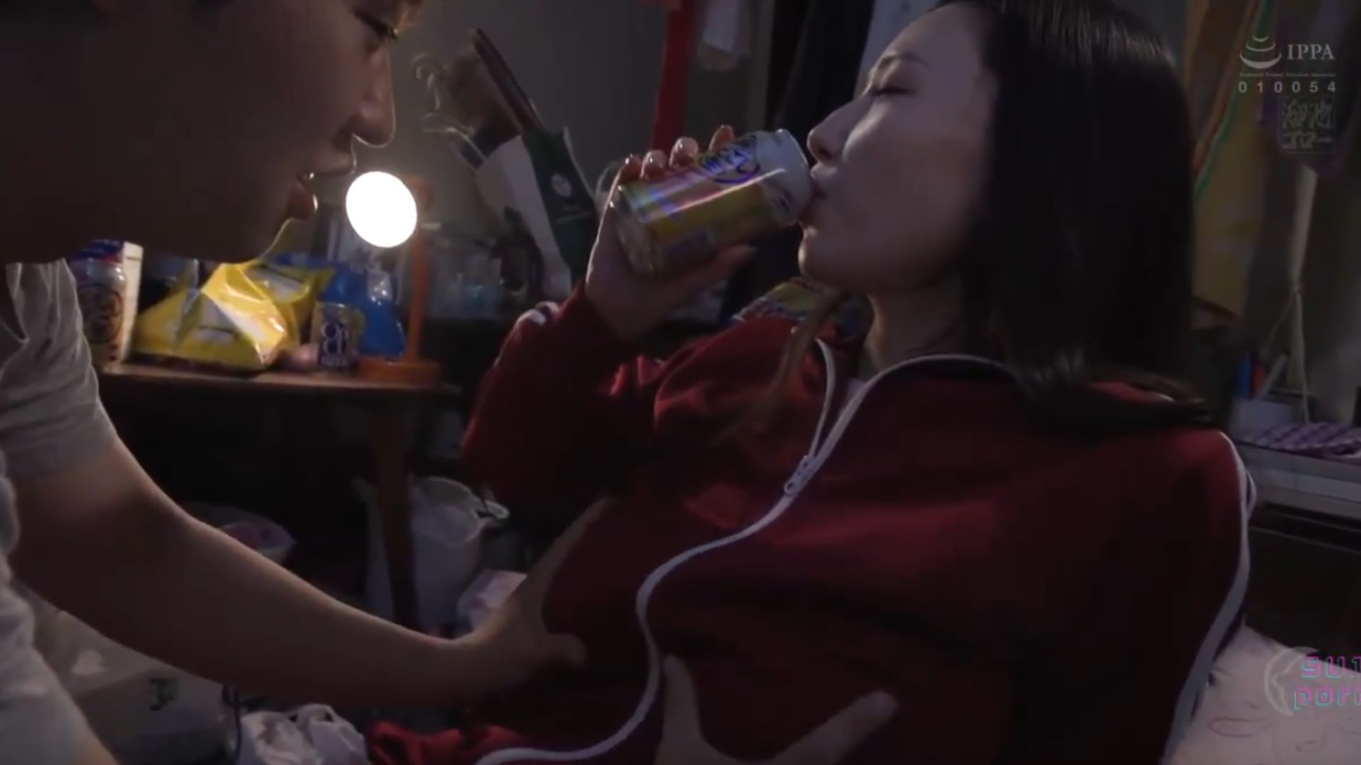 Nephew is driven crazy by his untidy aunt's breasts